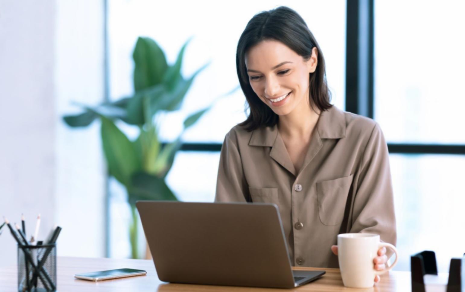 Digitales Dashboard zeigt Seminar-Fortschritt und Meilensteine